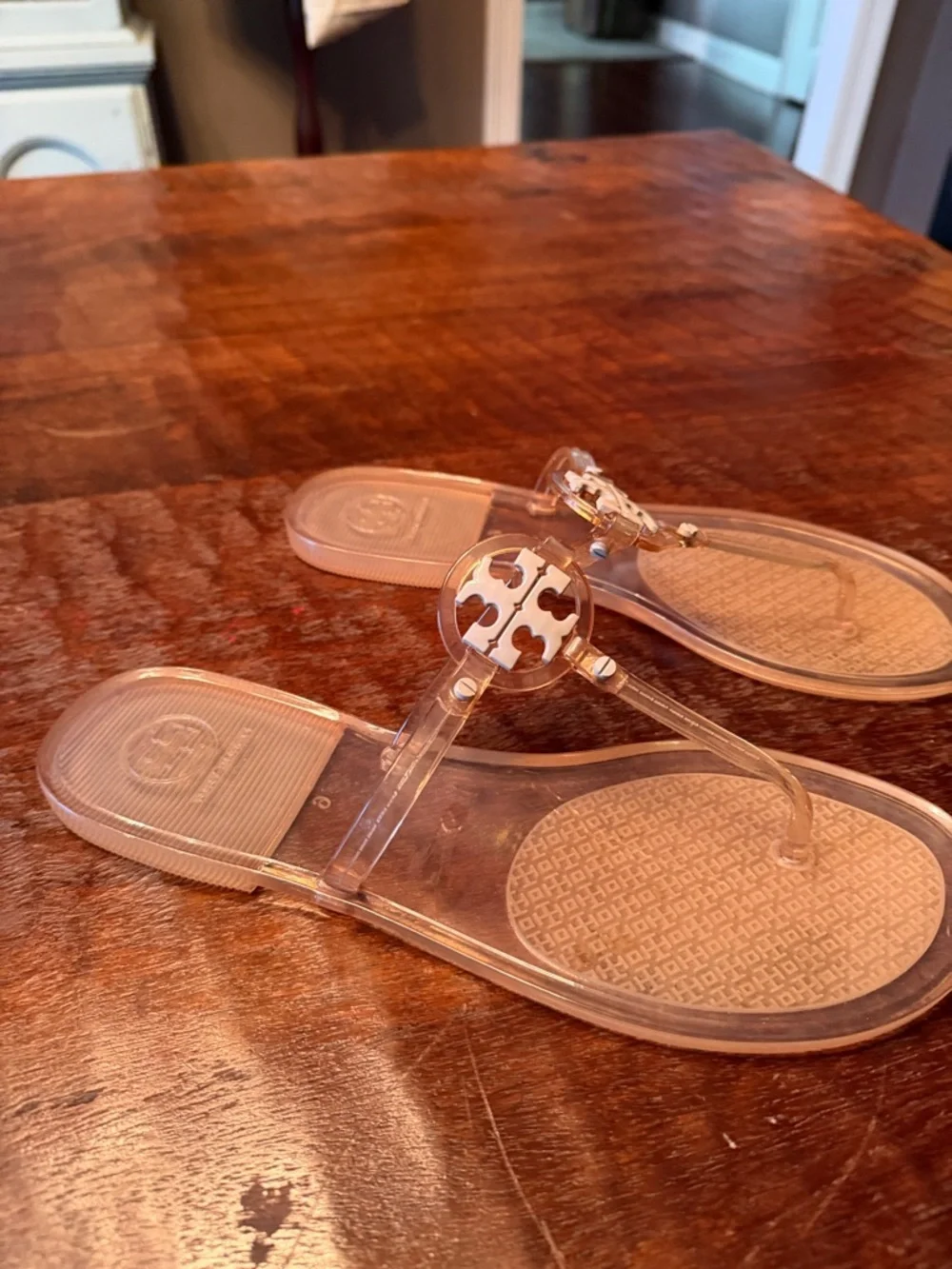 Tory Burch Clear Jelly Miller Sandals with Gold Logo - Picture 2 of 3